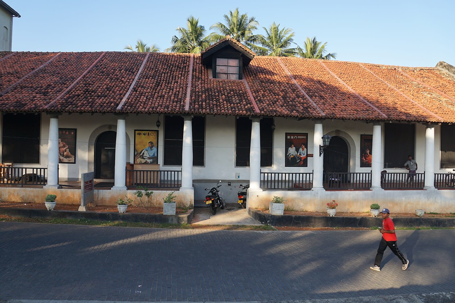 The National Museum of Galle in the 1656 Dutch commissariat building