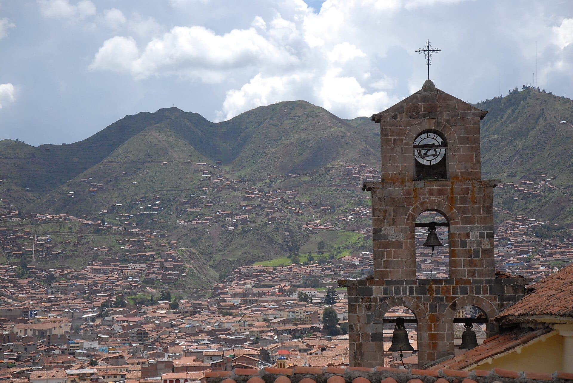 Whitewashed lanes and blue balconies of the San Blas neighbourhood in Cusco