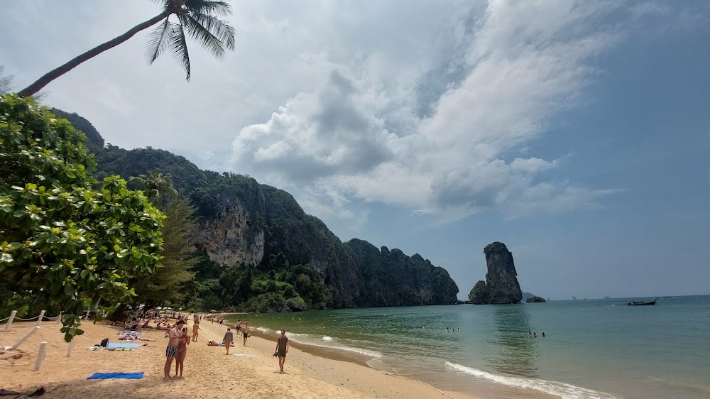 Ao Ling (Monkey Bay)