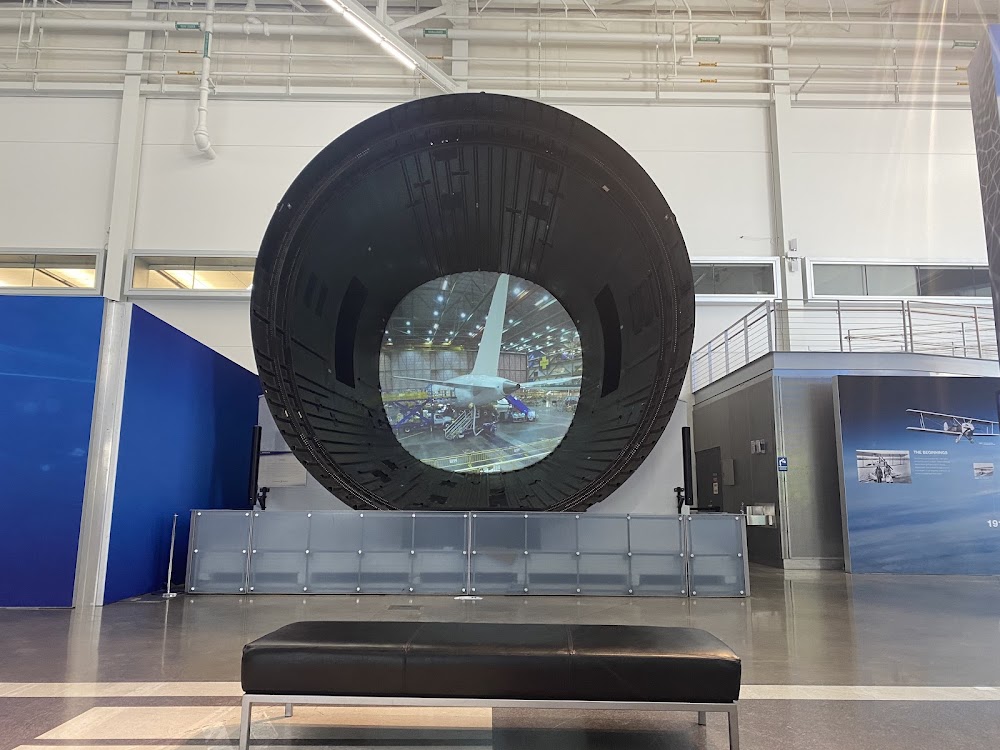 Boeing Factory Tour photo 2