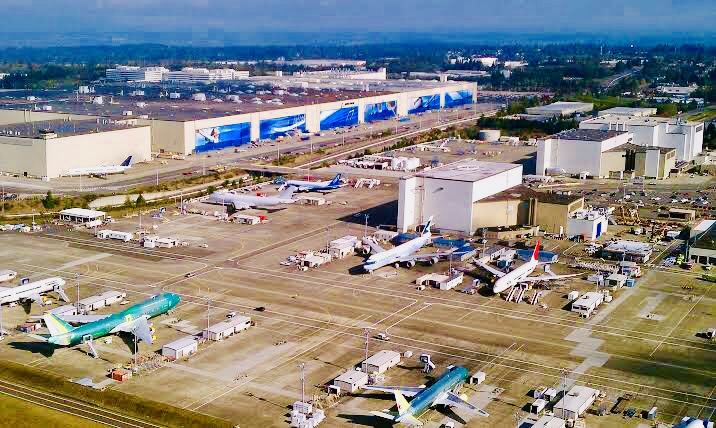 Boeing Factory Tour photo 3