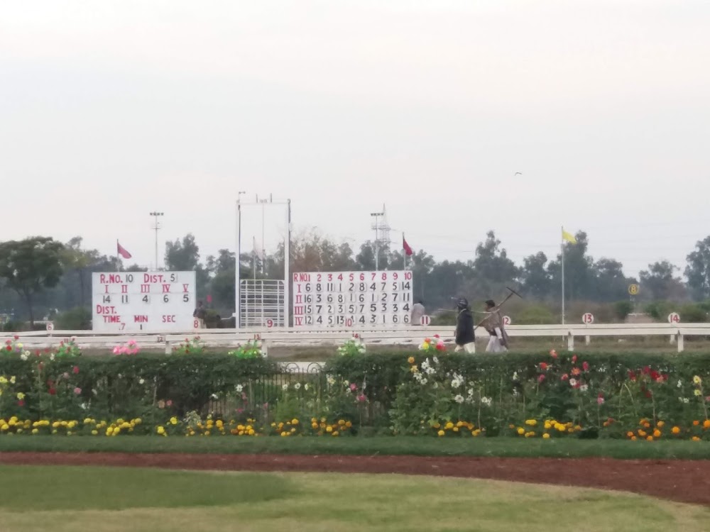 Lahore Race Club photo 2