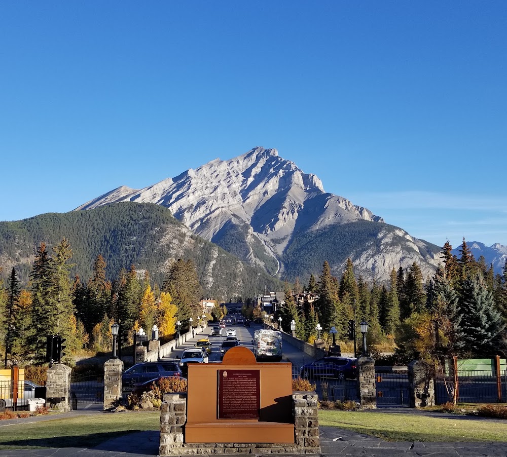 Cascade Mountain photo 3
