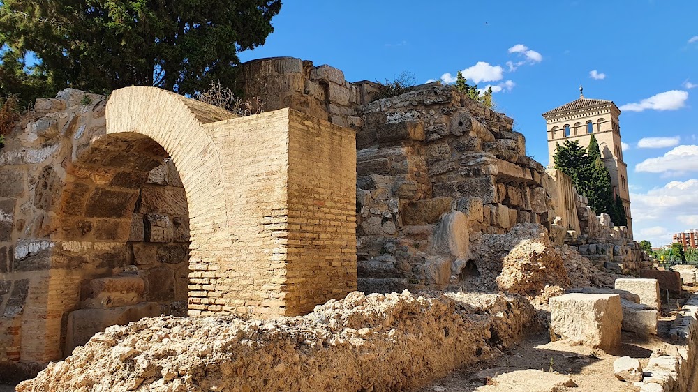 Roman Walls of Zaragoza photo 3