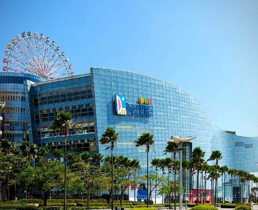 Kaohsiung Eye Ferris Wheel photo 3