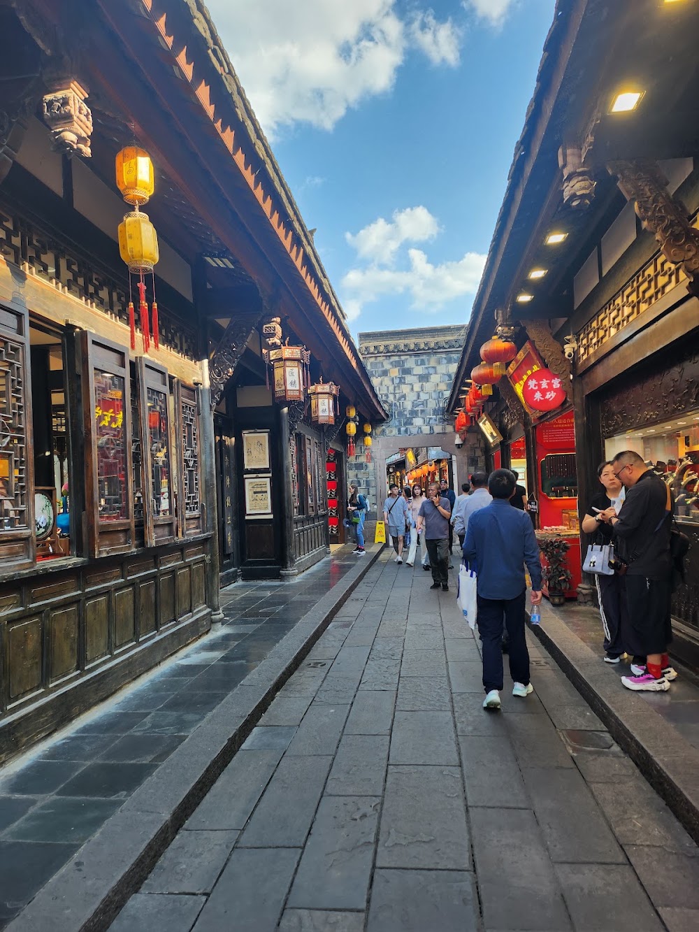 Jinli Ancient Street photo 2