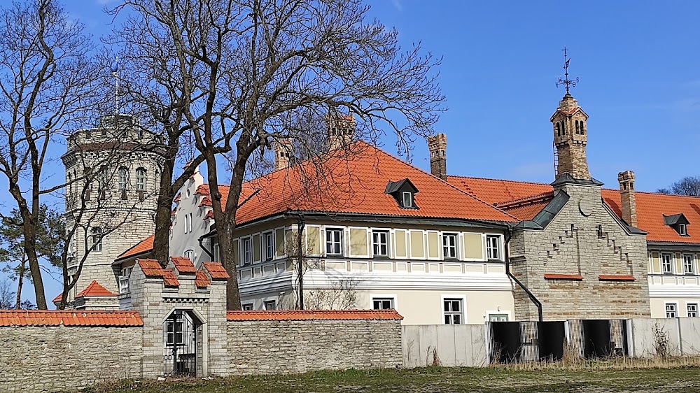 Maarjamae Palace photo 3