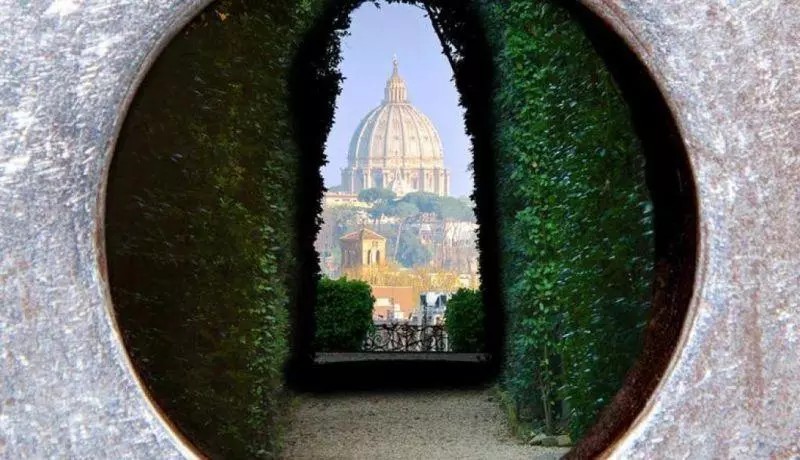Aventine Keyhole photo 2