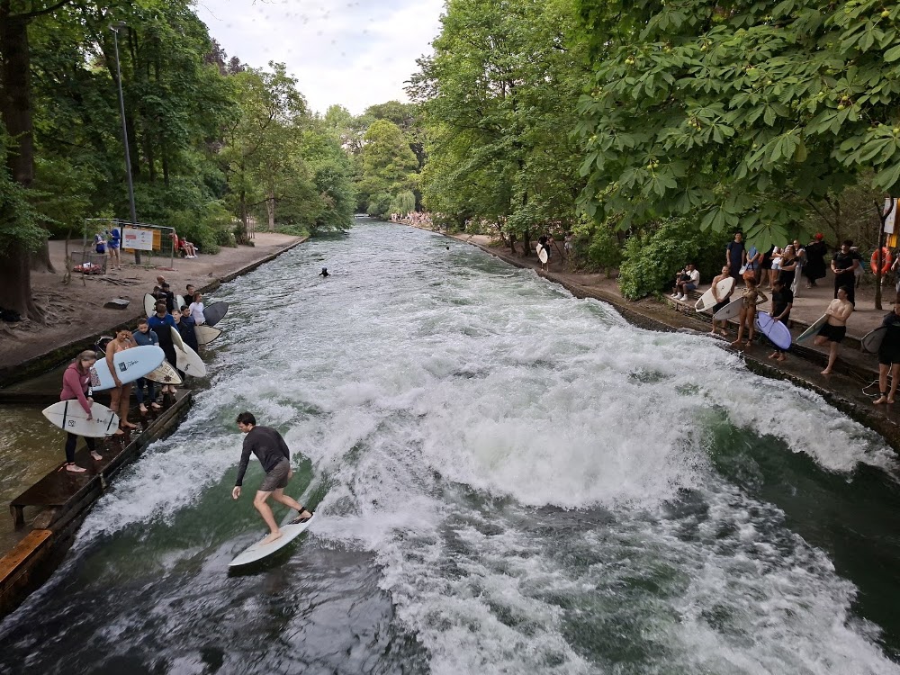 Eisbach Wave photo 2