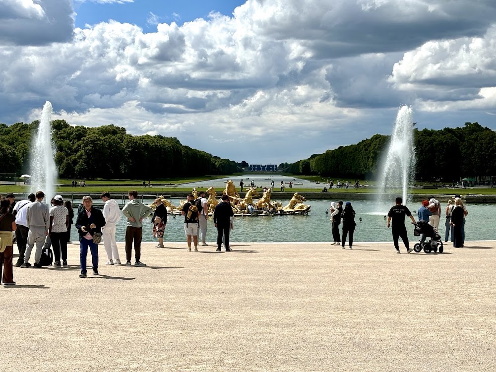Apollo Fountain photo 3