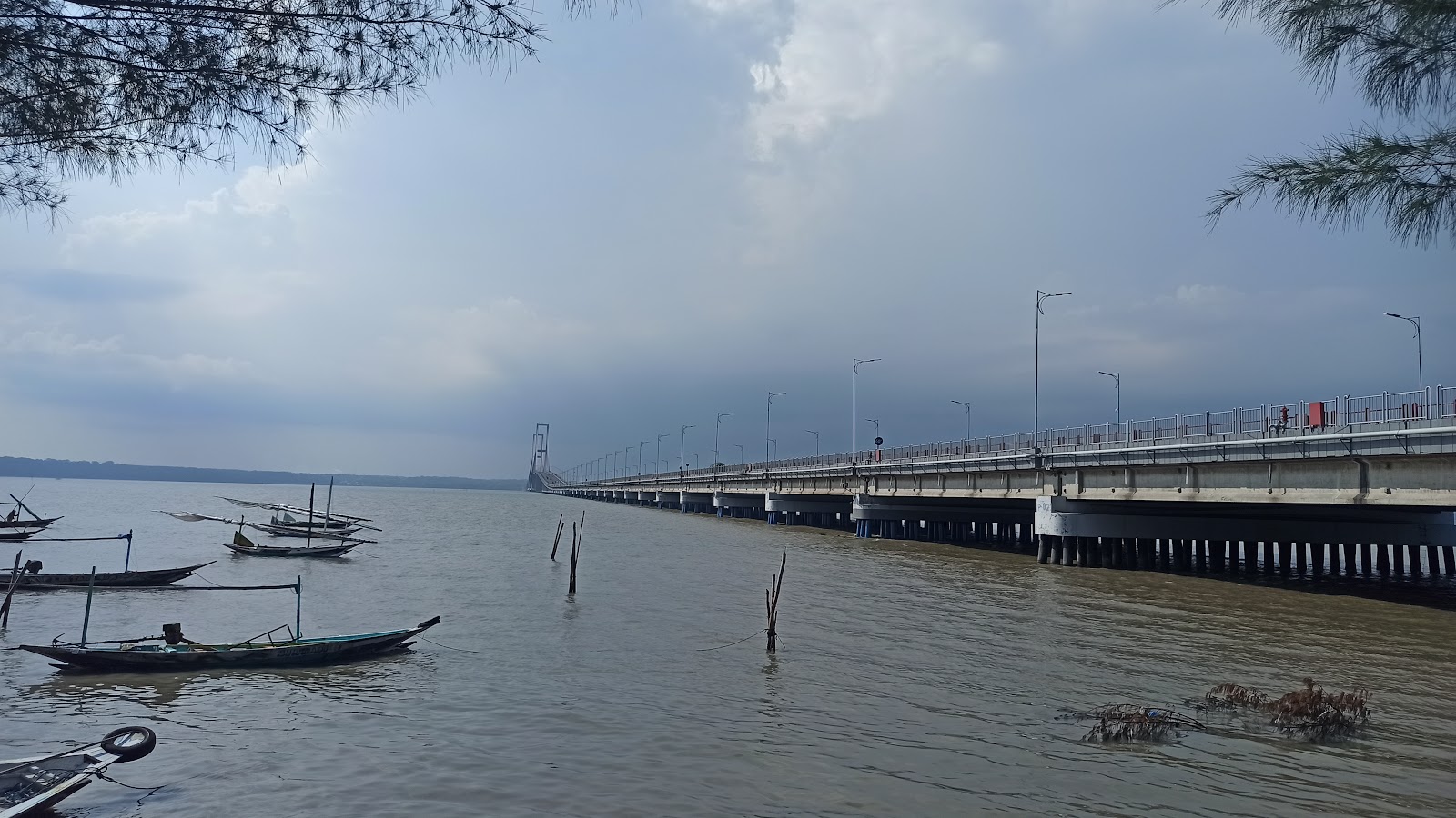 Suramadu National Bridge photo 2
