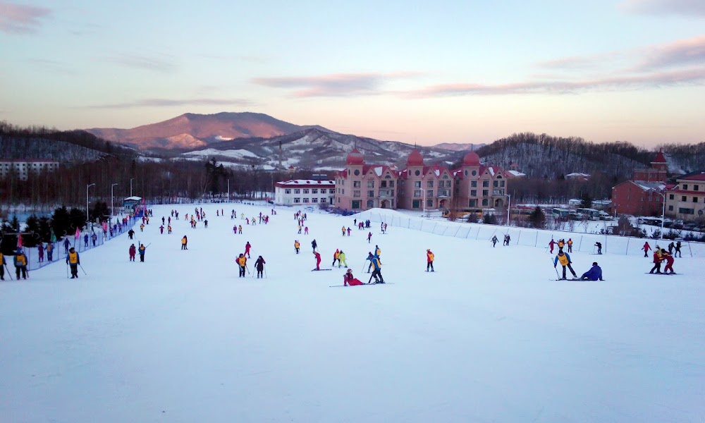 Yabuli International Ski Resort photo 3