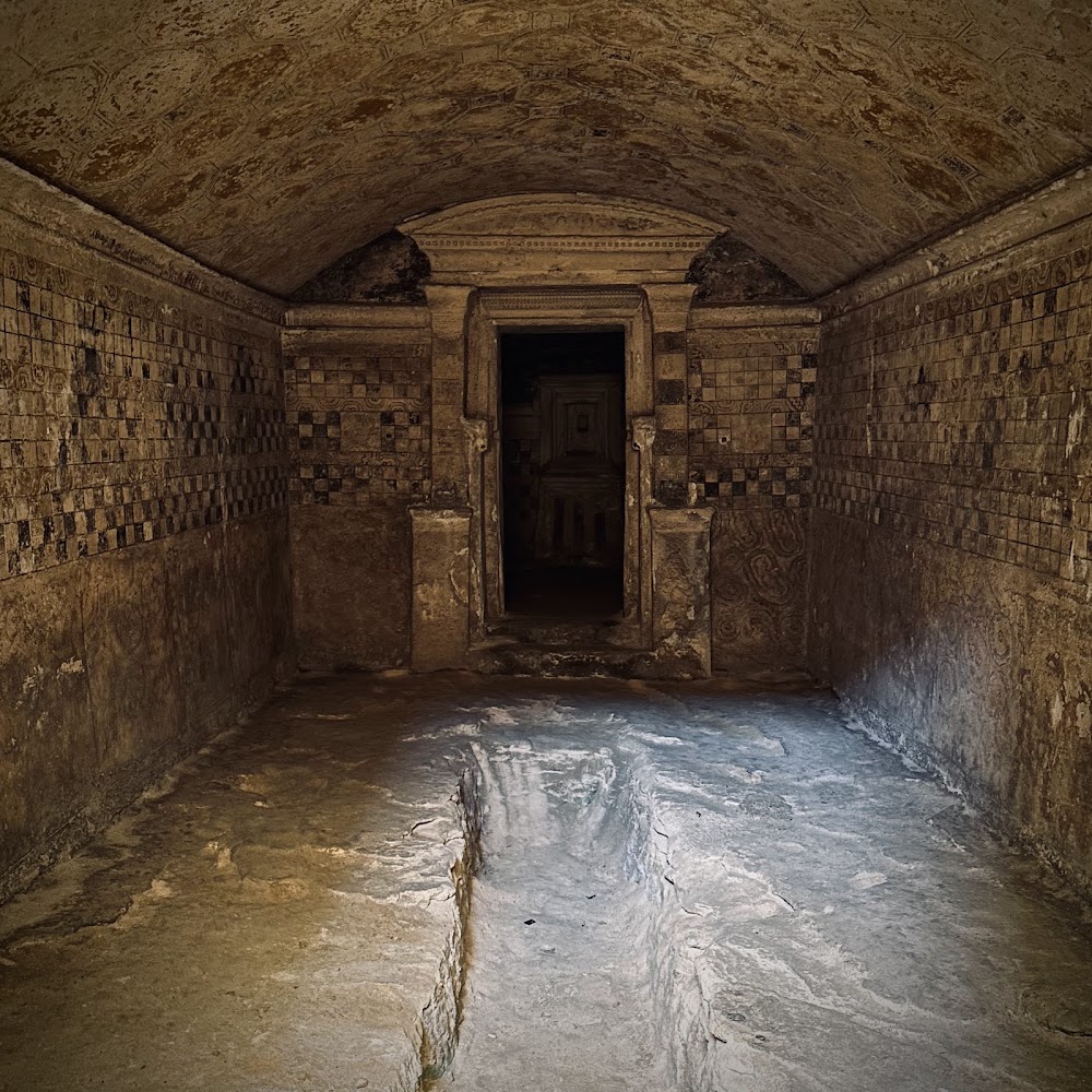 Anfushi Tombs