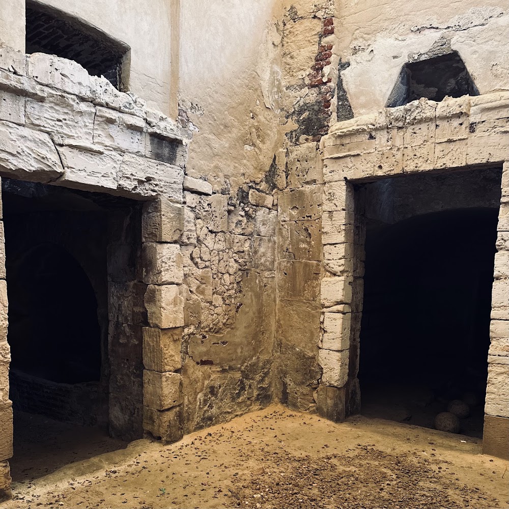 Anfushi Tombs photo 2