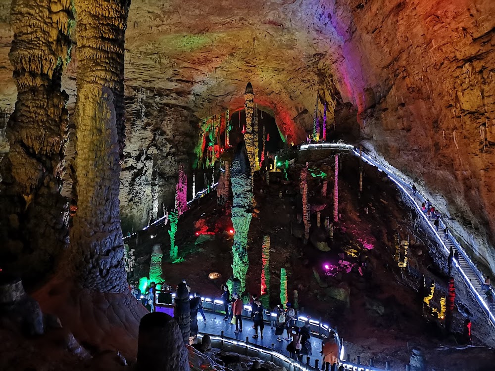 Yellow Dragon Cave