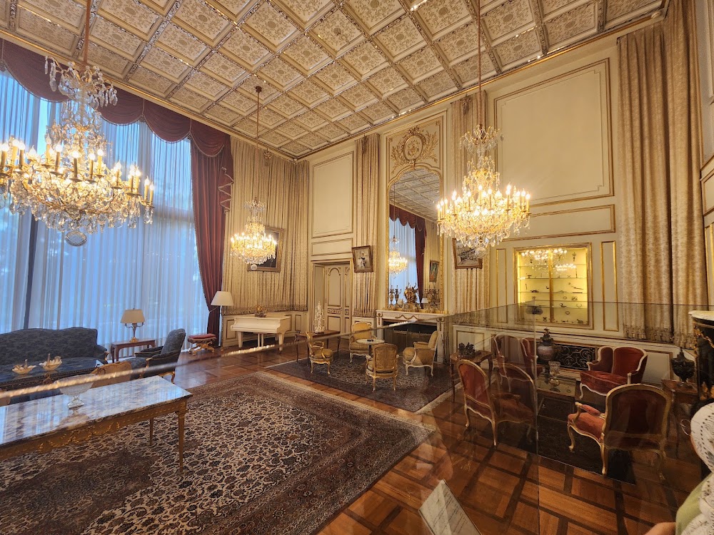 Niavaran Palace Complex photo 3