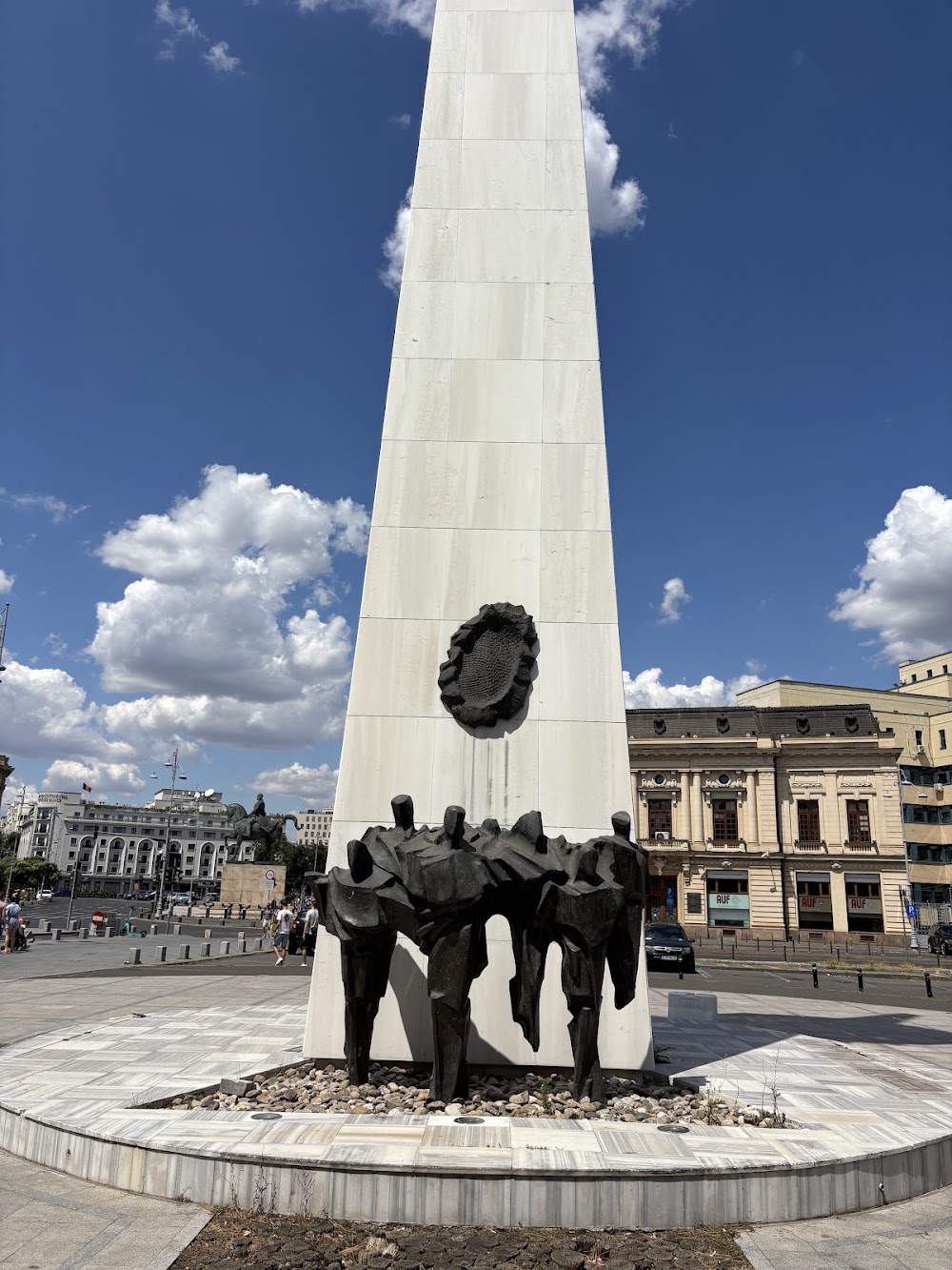 Revolution Square photo 2