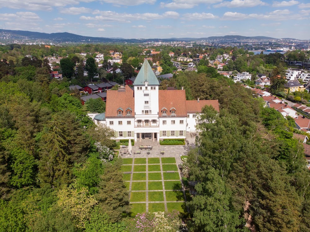 The Holocaust Center
