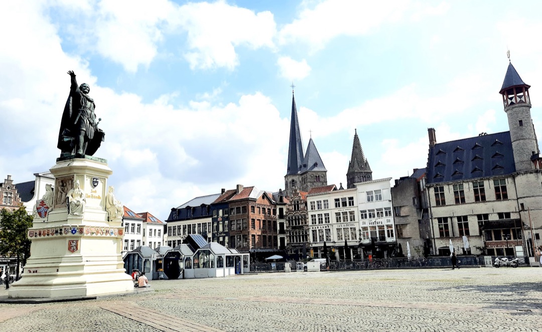 Vrijdagmarkt