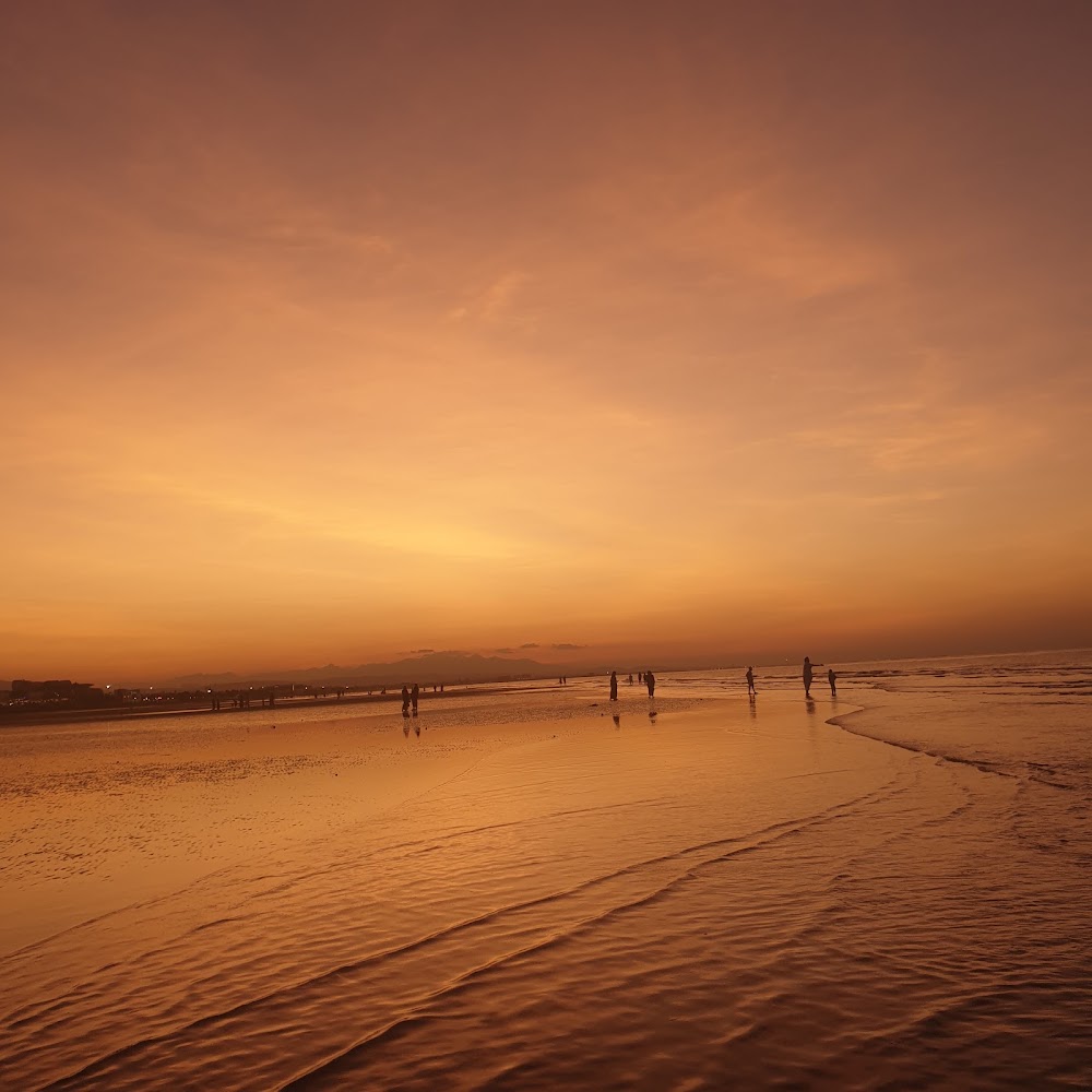 Qurum Beach photo 3