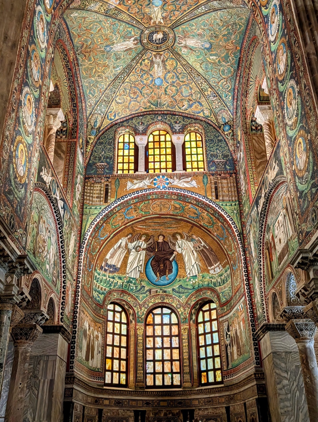 Basilica di San Vitale photo 3