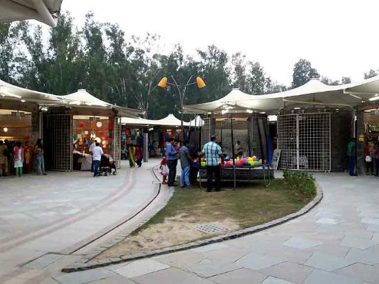 Dilli Haat Janakpuri photo 2