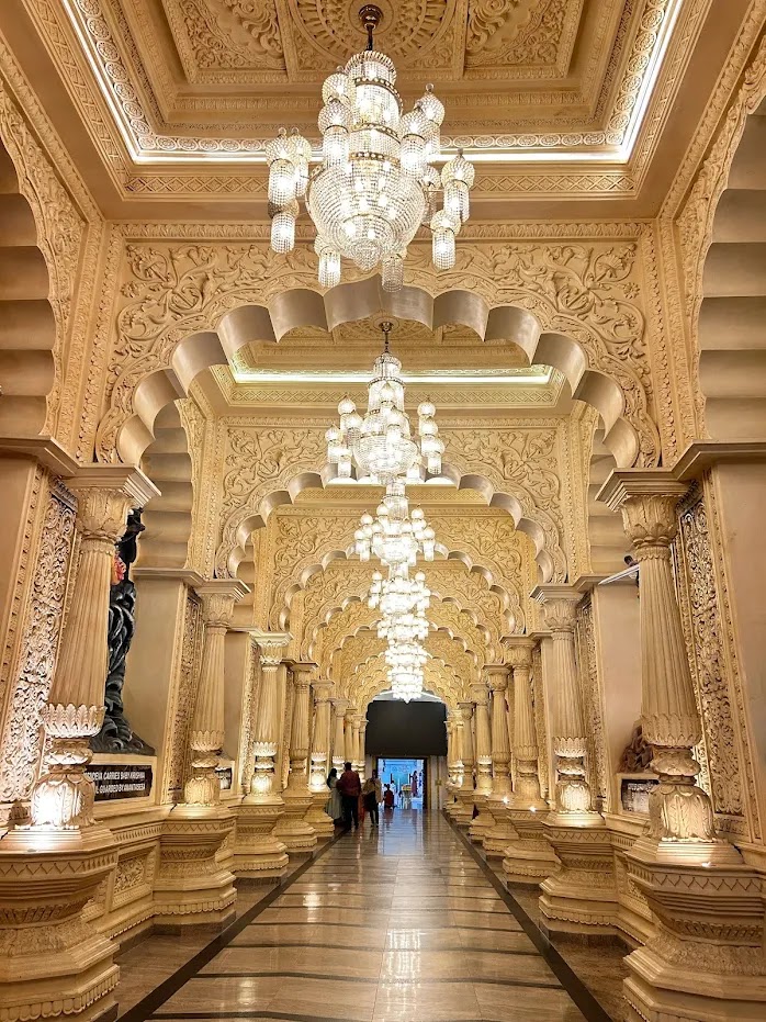 ISKCON-Sri Sri Radha Madanmohan Mandir photo 3
