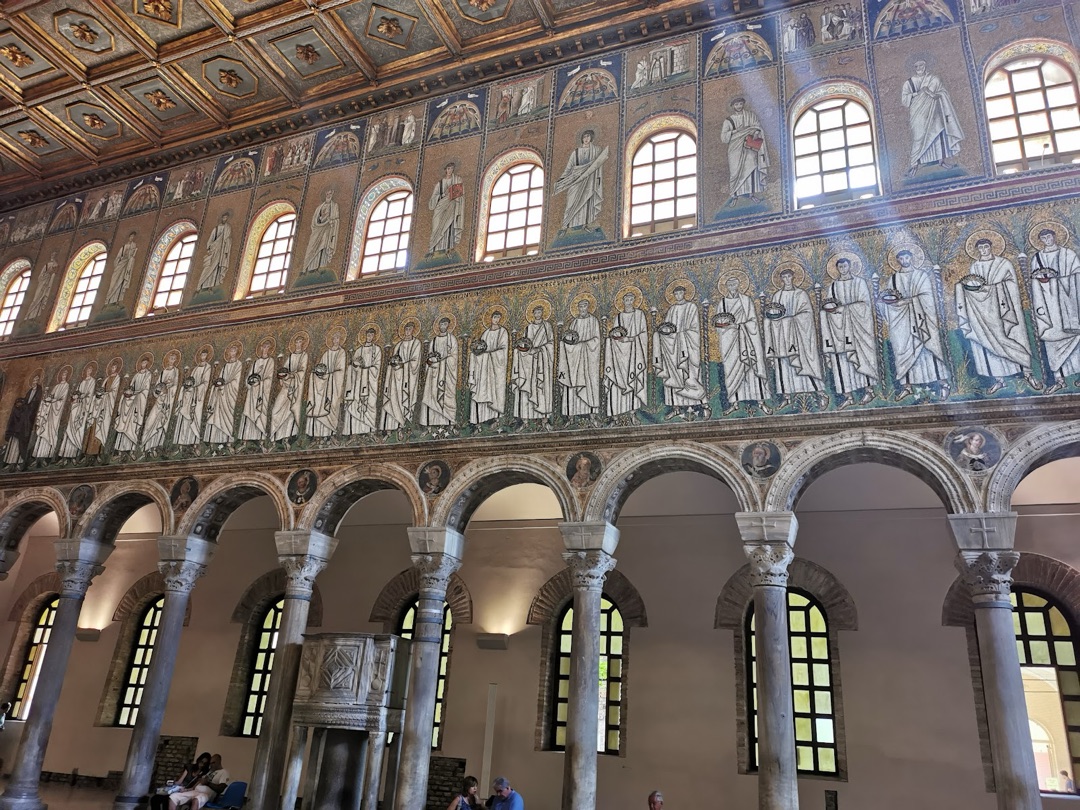 Basilica di Sant'Apollinare Nuovo photo 3