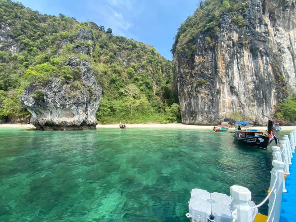Koh Hong photo 2