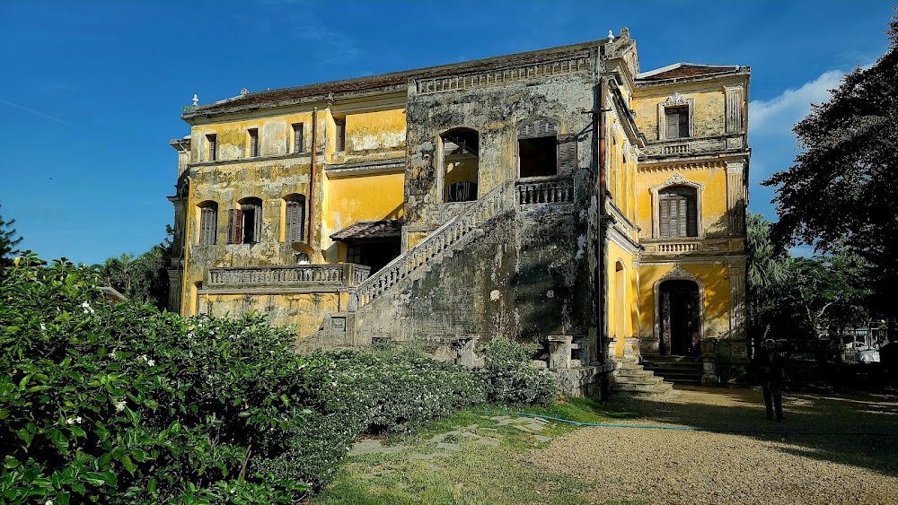 An Dinh Palace photo 2