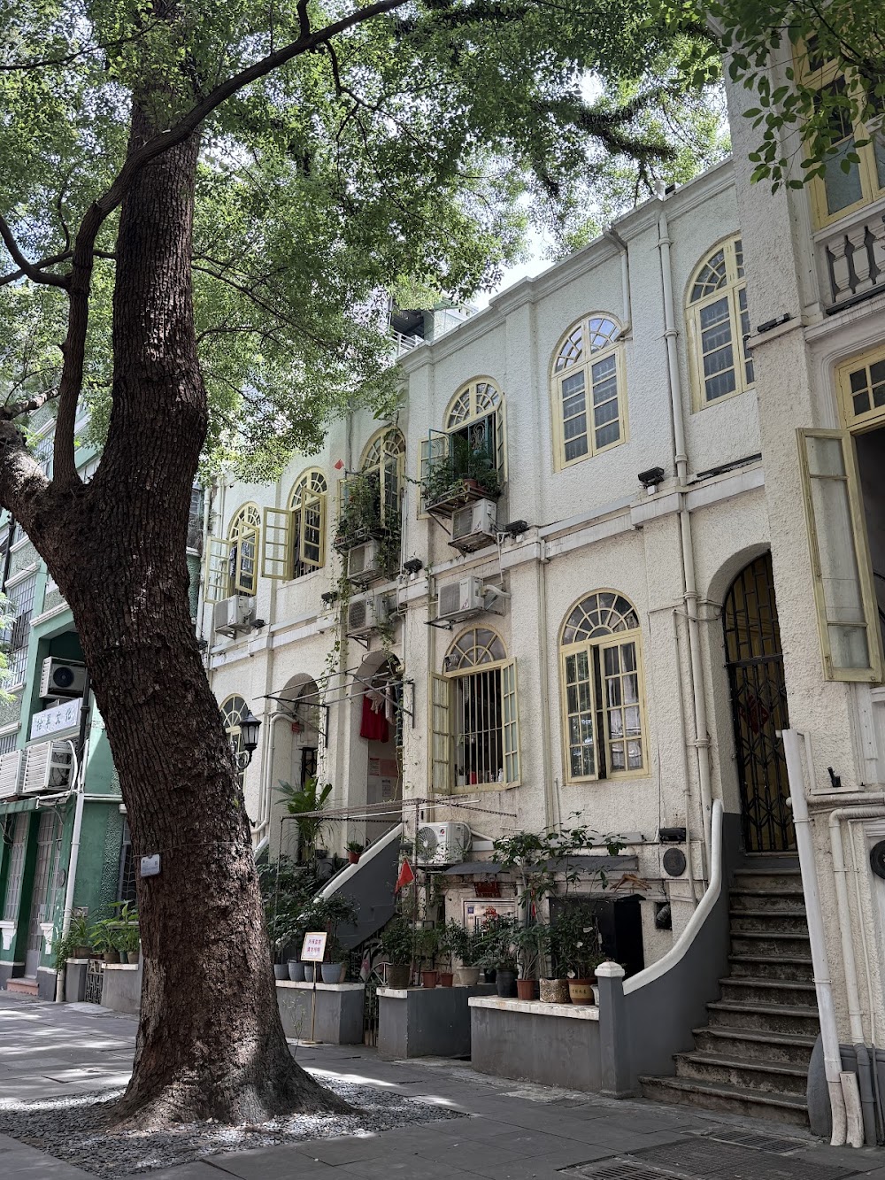 Shamian Island photo 3