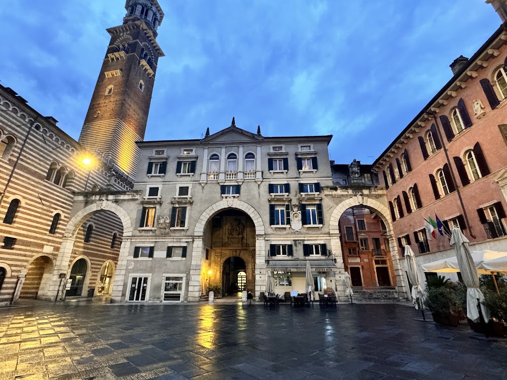 Piazza dei Signori photo 2