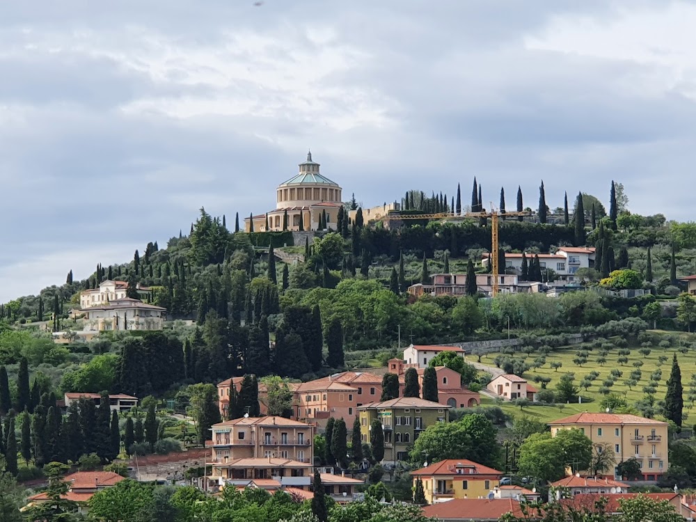 Castel San Pietro photo 2
