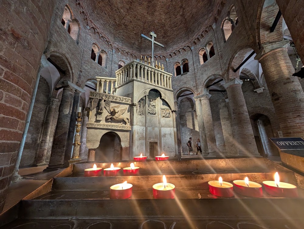 Santo Stefano Basilica photo 2