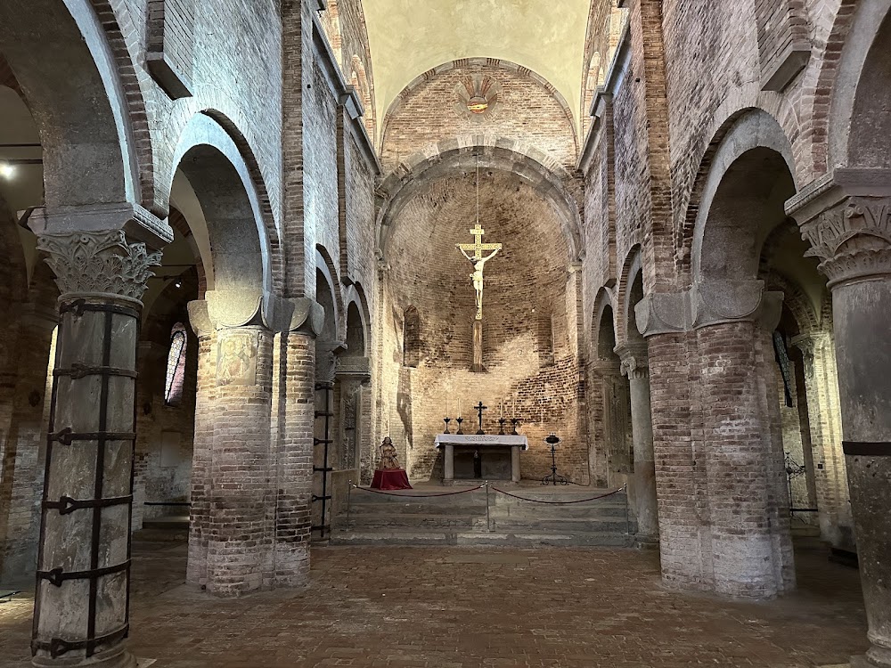Santo Stefano Basilica photo 3