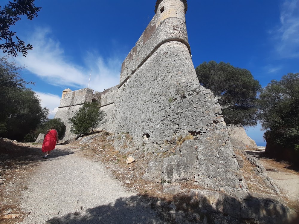 Fort du Mont Alban photo 3