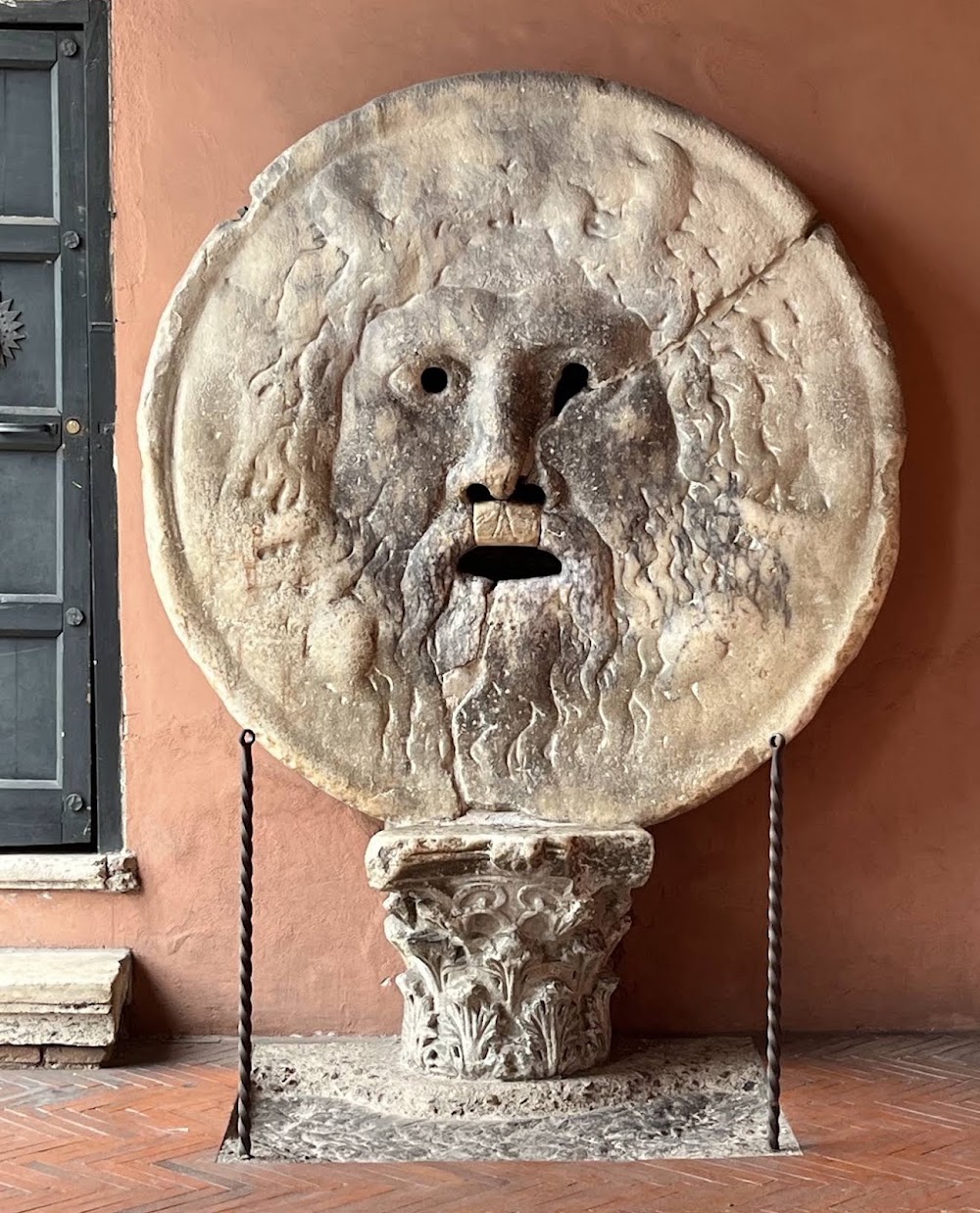 Mouth of Truth photo 2