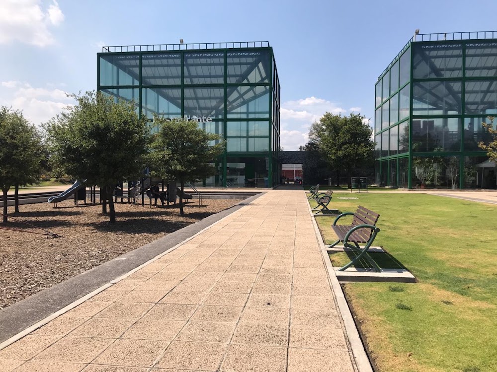 Parque Bicentenario photo 2