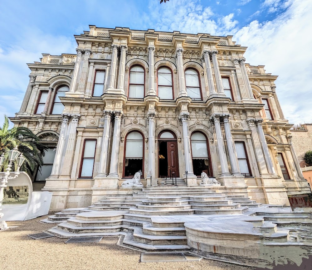 Beylerbeyi Palace photo 2