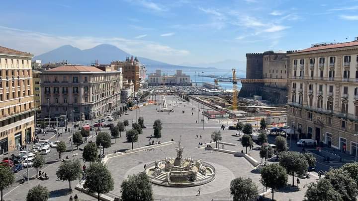Piazza Municipio photo 2