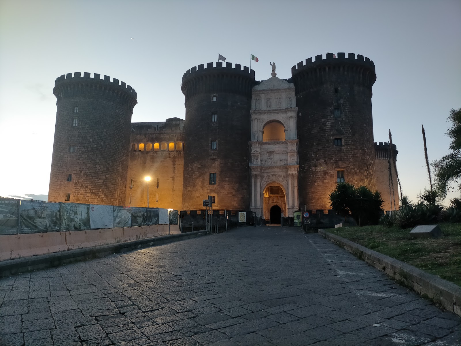 Piazza Municipio photo 3
