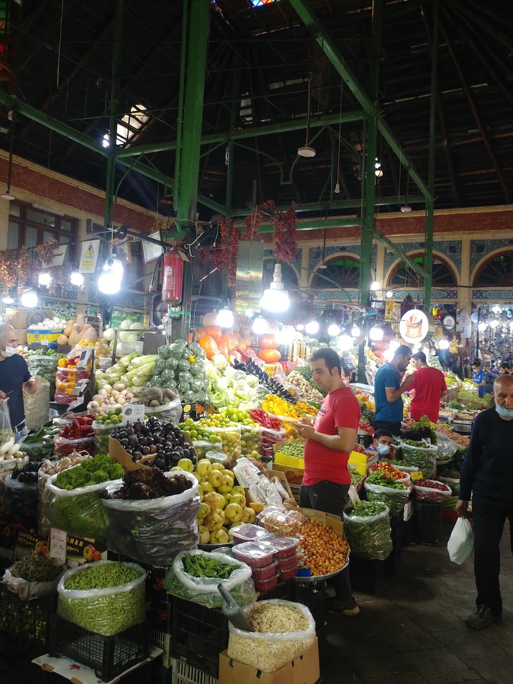 Tajrish Bazaar photo 3