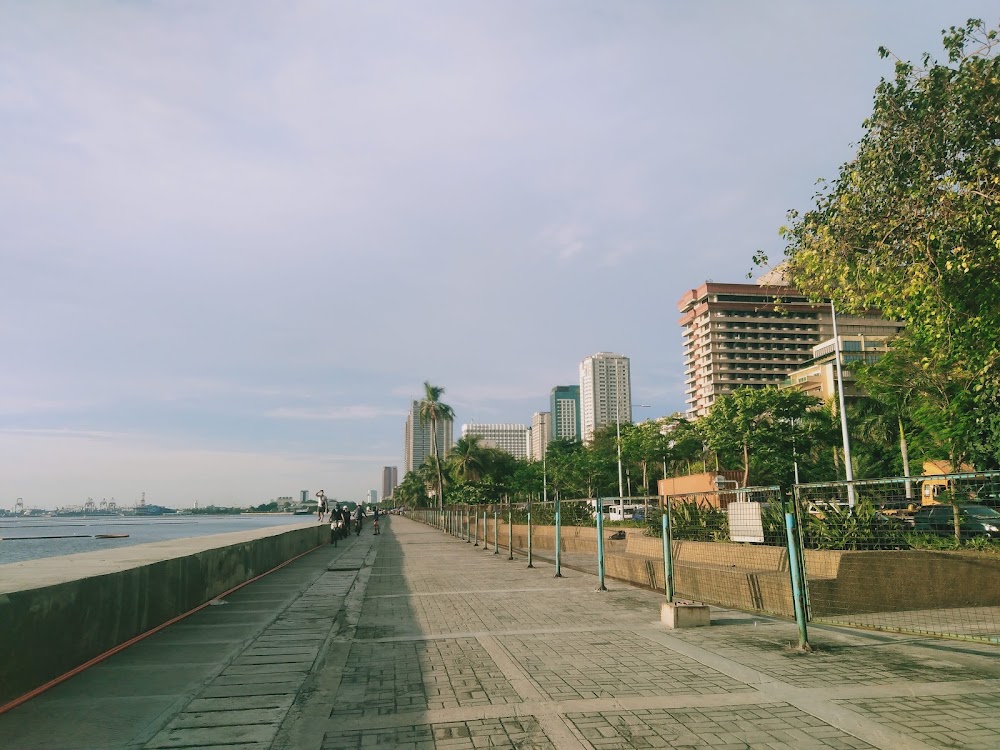 Manila Baywalk