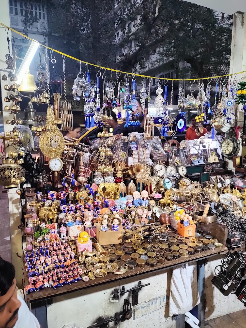 Colaba Causeway photo 2