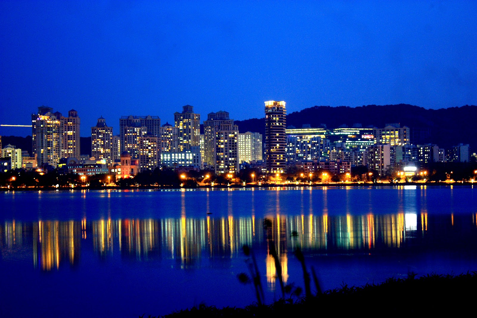 Powai Lake photo 2