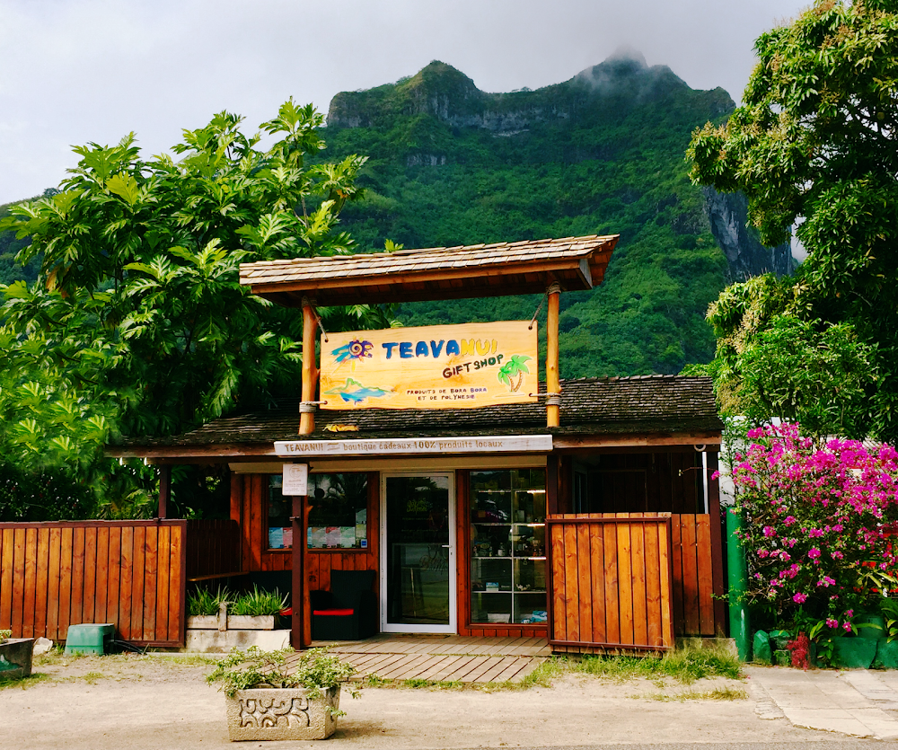 Teavanui Pass