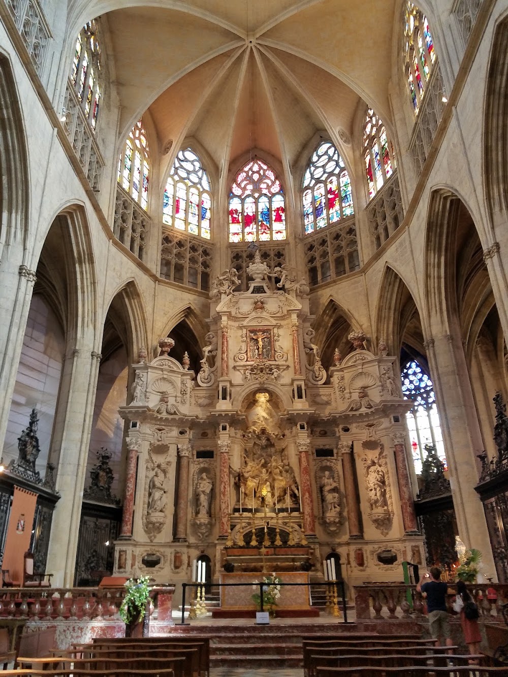 Saint Etienne Cathedral photo 3