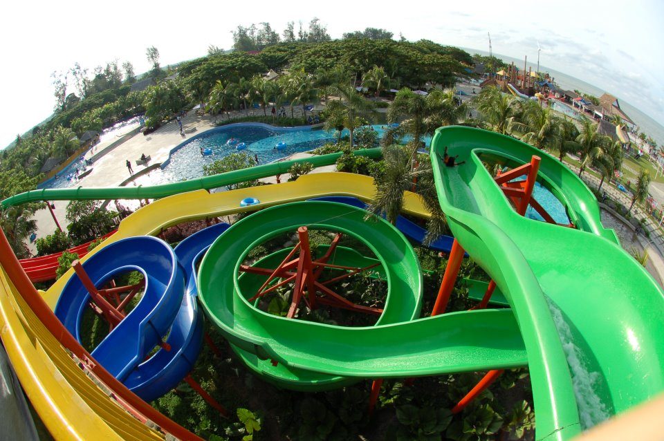 Pantai Cermin Theme Park photo 2