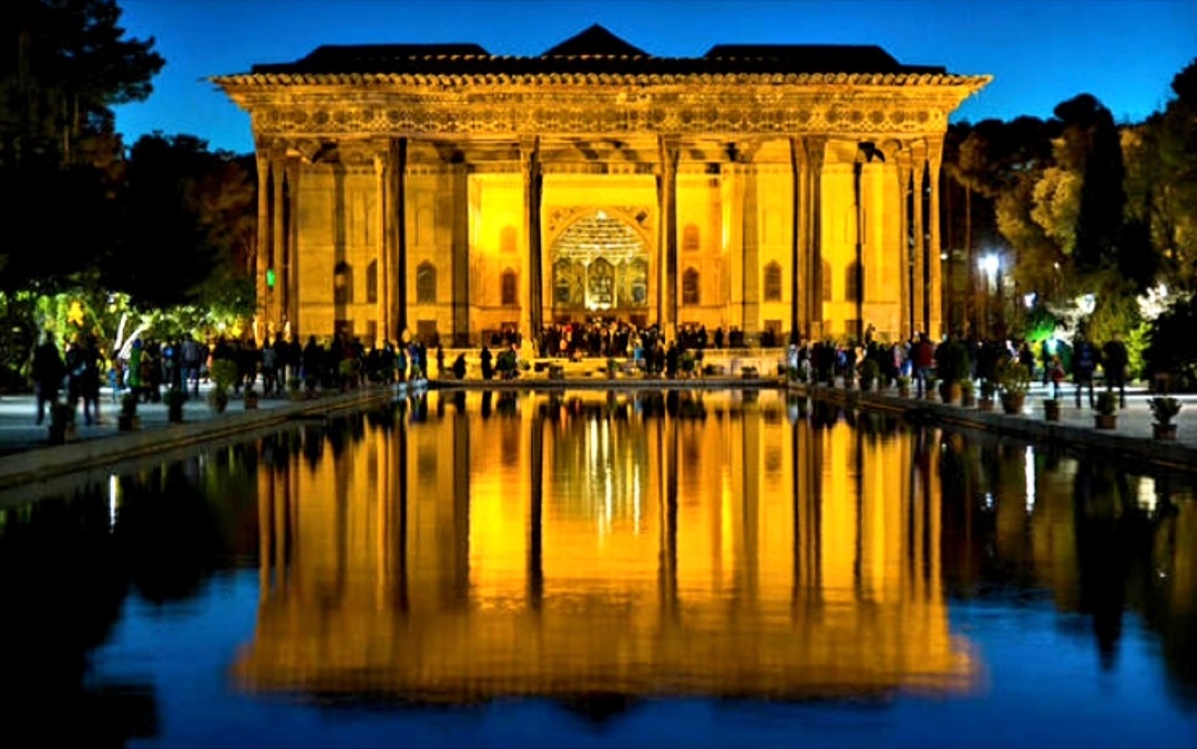 Chehel Sotoun Palace
