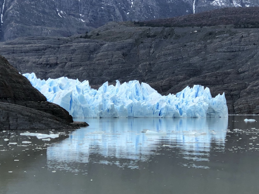 Lago Grey